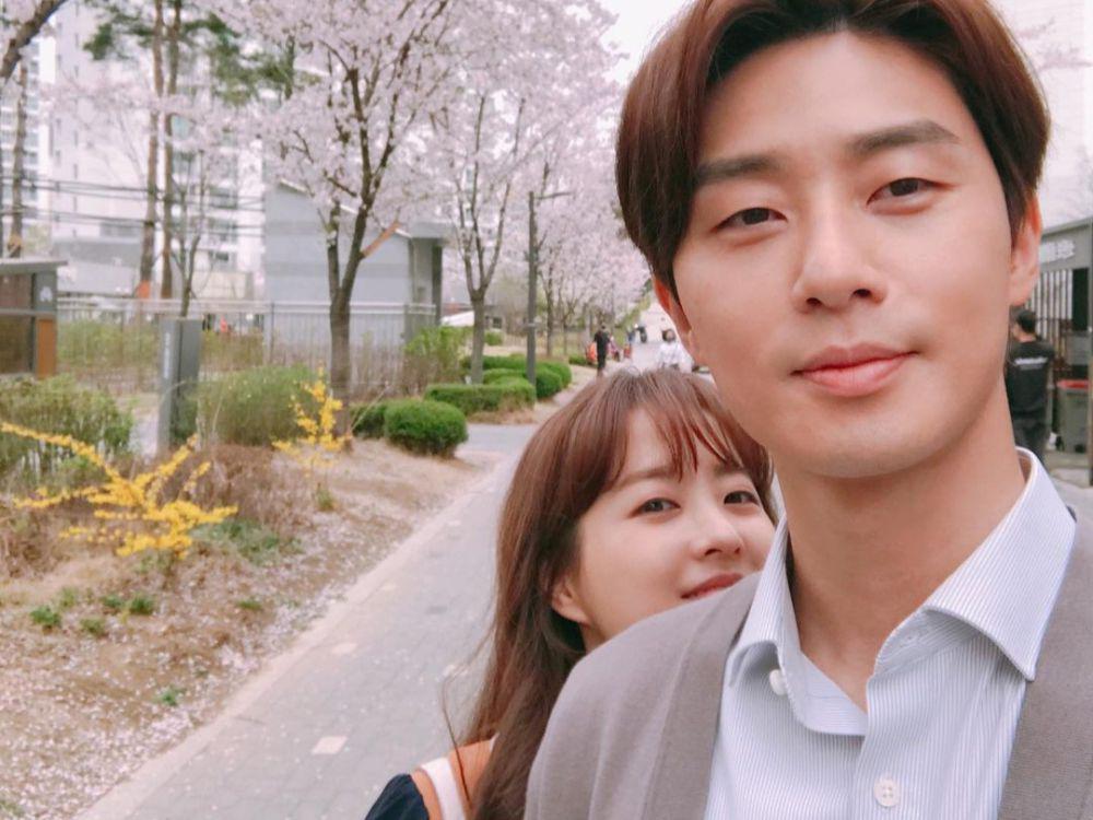 Akun Promosi Film Concrete Utopia, Park Seo Joon Jadi Bucin!