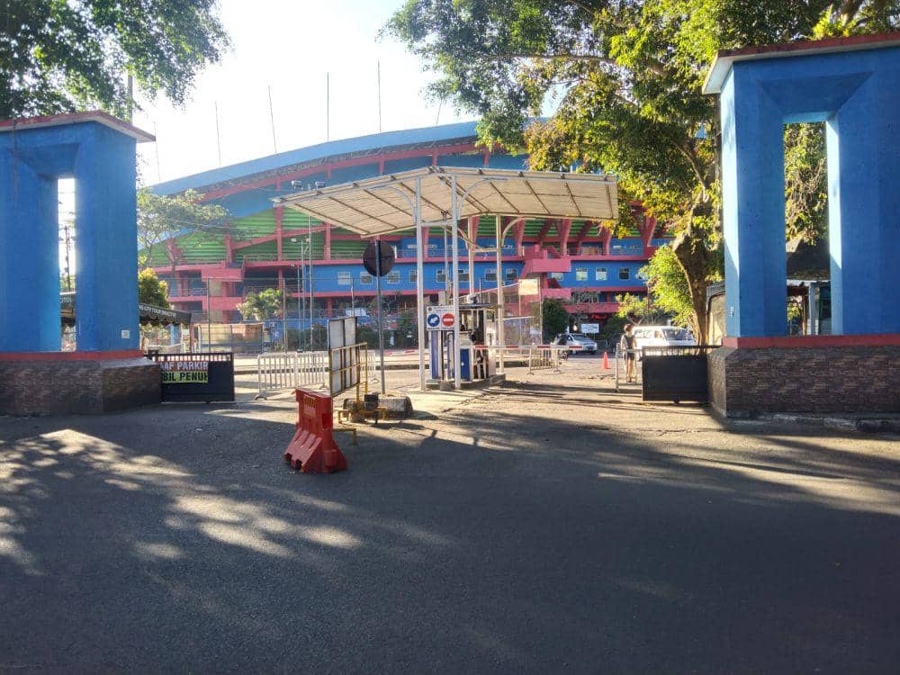 Pintu masuk Stadion Gajayana Malang. (IDN Times/Rizal Adhi Pratama)