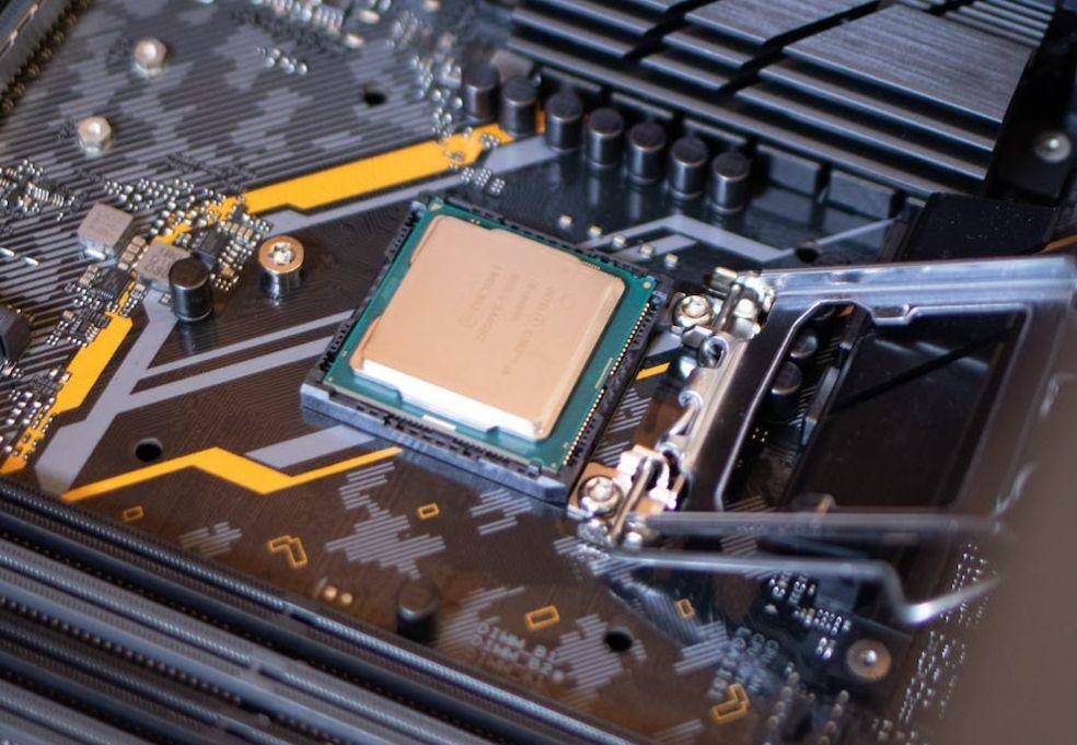ilustrasi Intel Core i7-3770 (pexels.com/Athena)