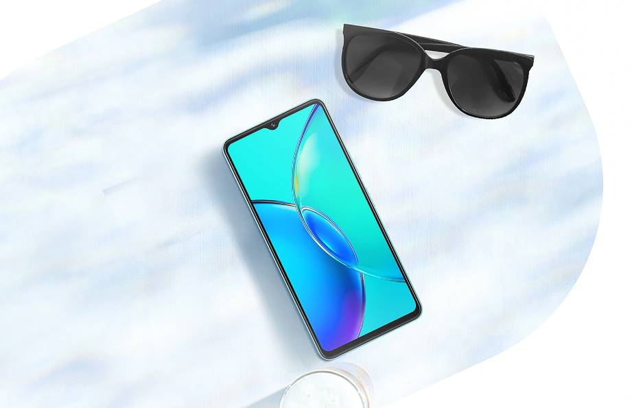sisi depan vivo Y27 series (vivo.com)