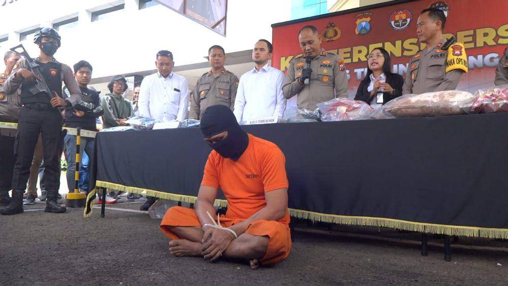 Tersangka kasus pembunuhan pasutri di Tulungagung. IDN Times/ Bramanta Pamungkas