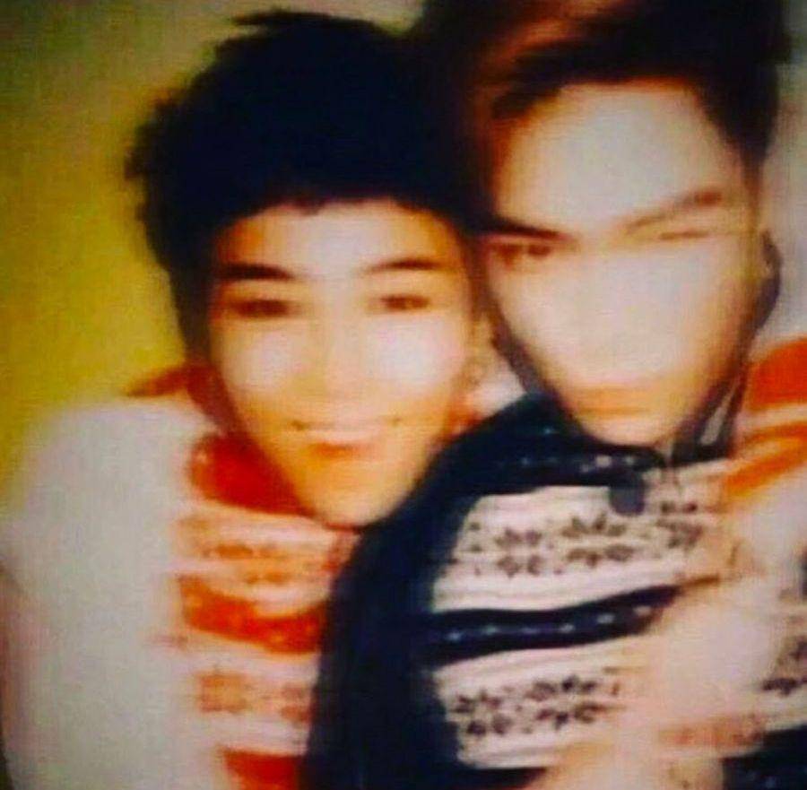 G-Dragon dan T.O.P (instagram.com/xxxibgdrgn)