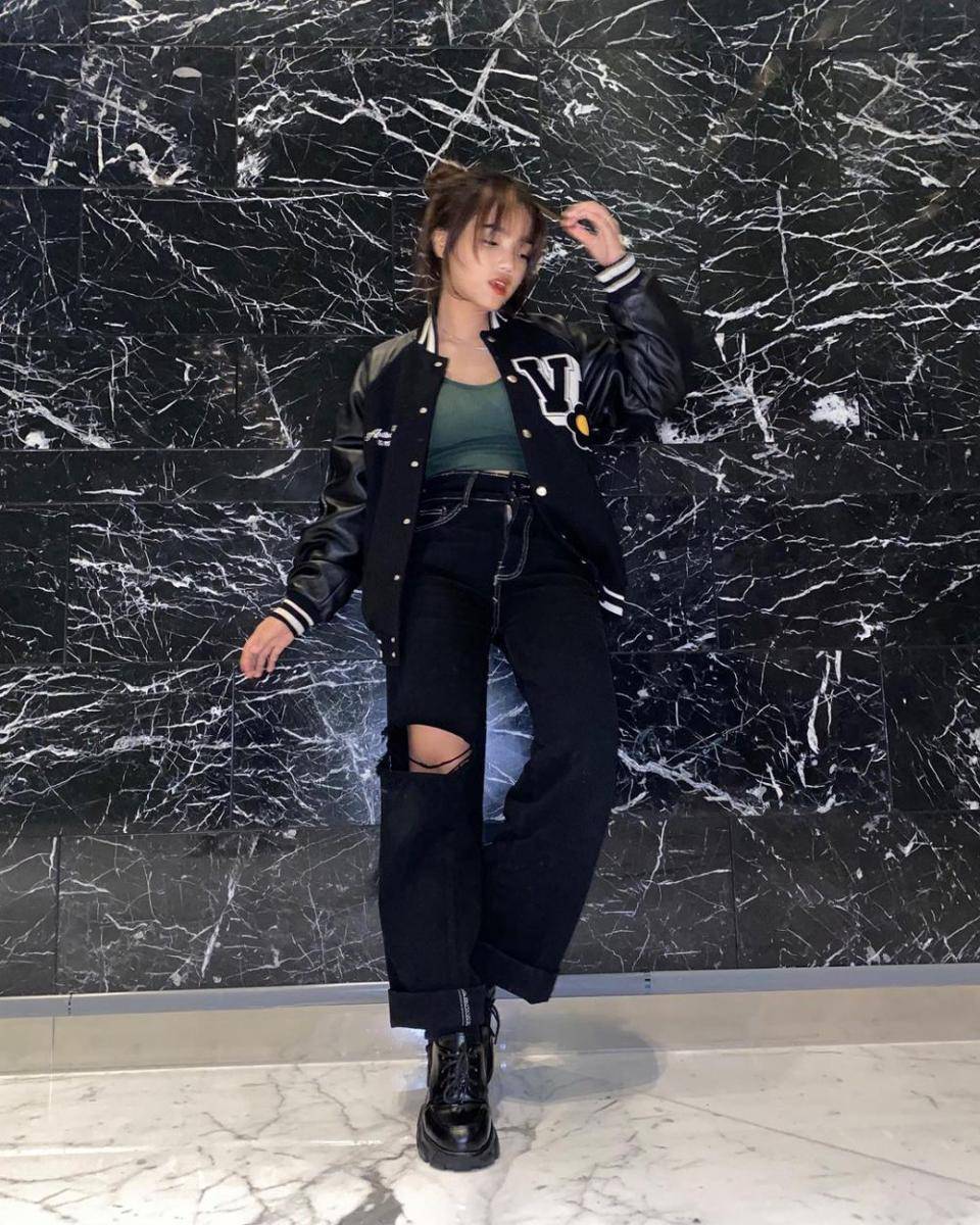 padu padan crop top ala Fuji Utami (instagram.com/fuji_an)