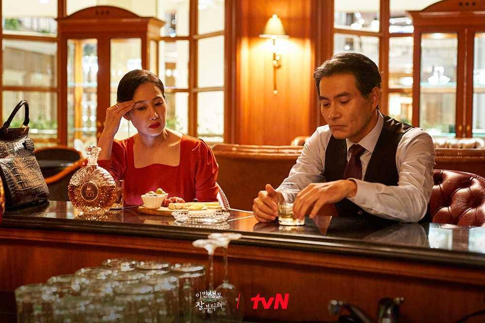 Bae Hae Sun dan Lee Hae Young di See You in My 19th Life (instagram.com/tvn_drama)