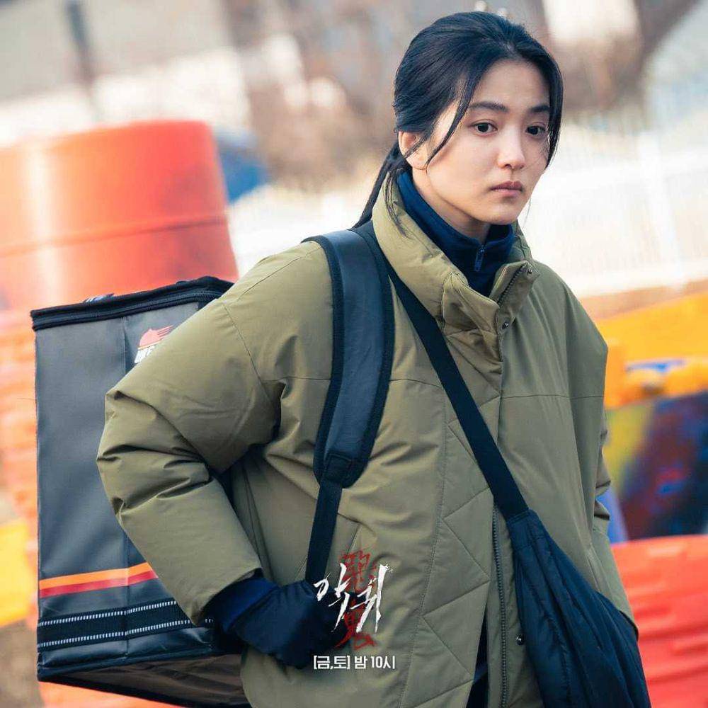 Kim Tae Ri di Revenant (dok. SBS/Revenant)