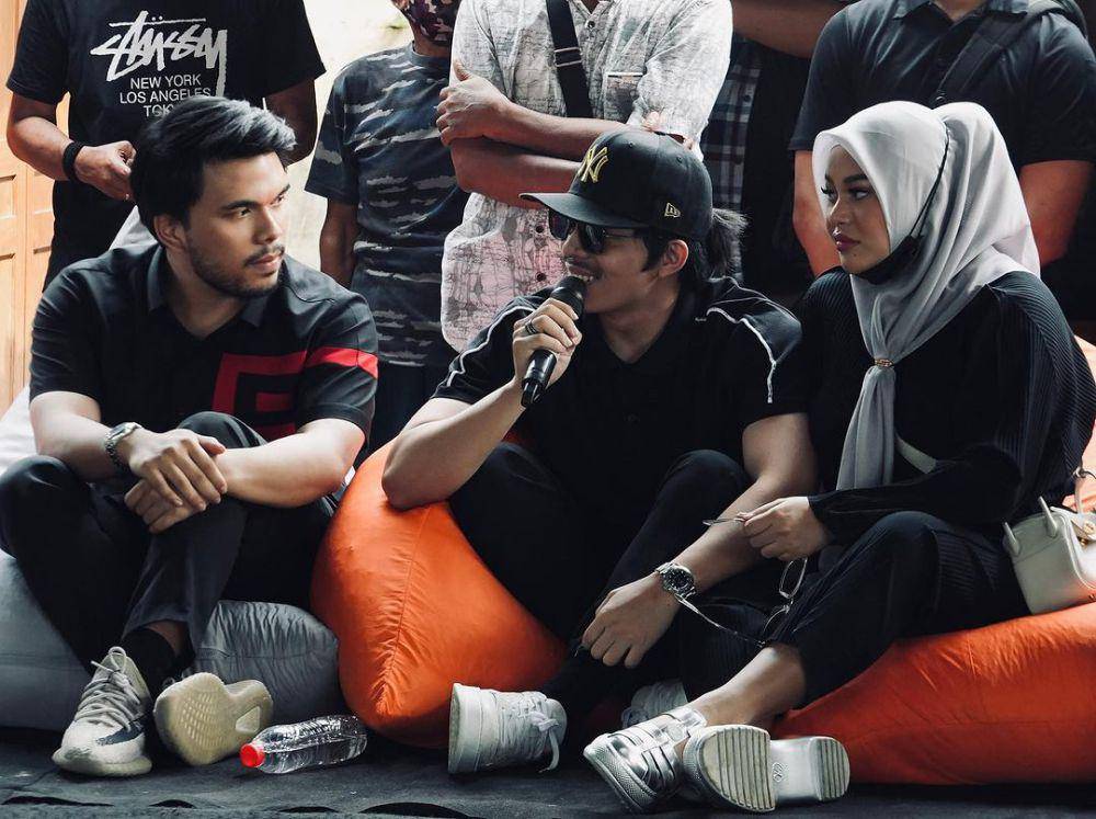 potret Thoriq Halilintar blusukan bareng pejabat (instagram.com/thariqhalilintar)