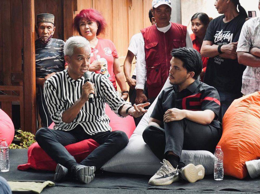 potret Thoriq Halilintar blusukan bareng pejabat (instagram.com/thariqhalilintar)