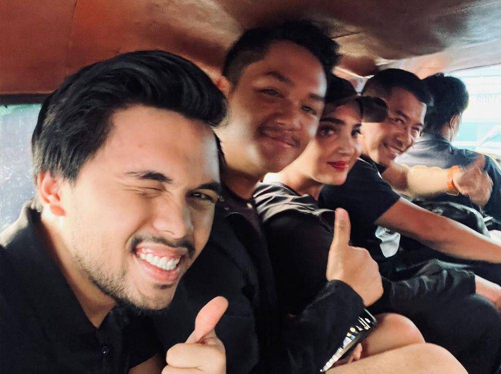 potret Thoriq Halilintar blusukan bareng pejabat (instagram.com/thariqhalilintar)