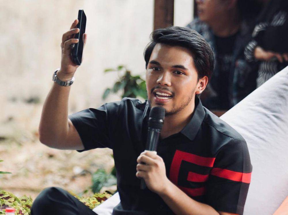 potret Thoriq Halilintar blusukan bareng pejabat (instagram.com/thariqhalilintar)