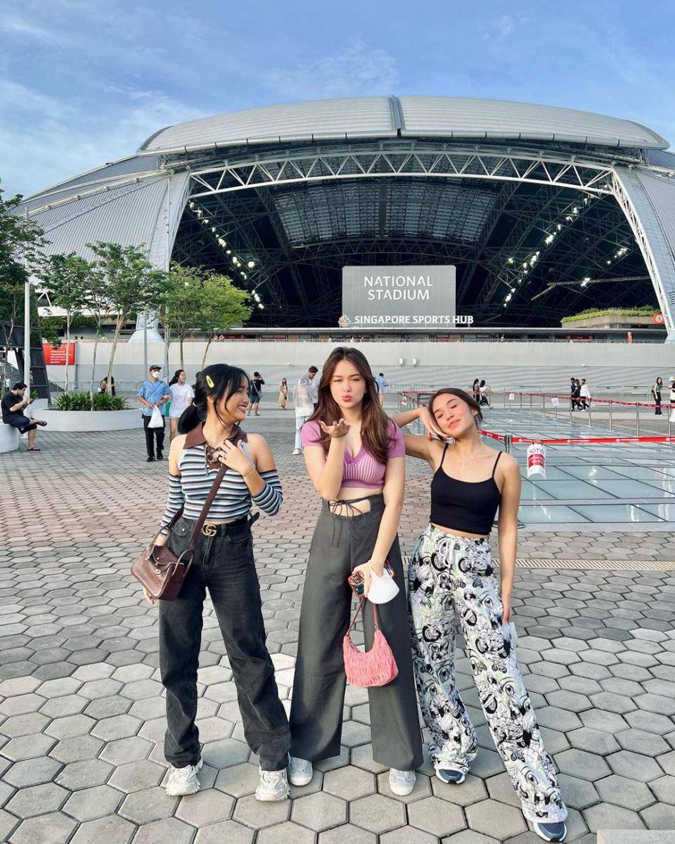 padu padan crop top ala Fuji Utami (instagram.com/fuji_an)