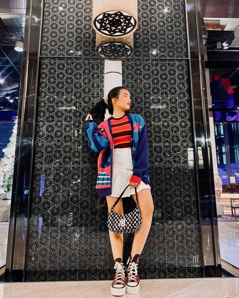 padu padan crop top ala Fuji Utami (instagram.com/fuji_an)