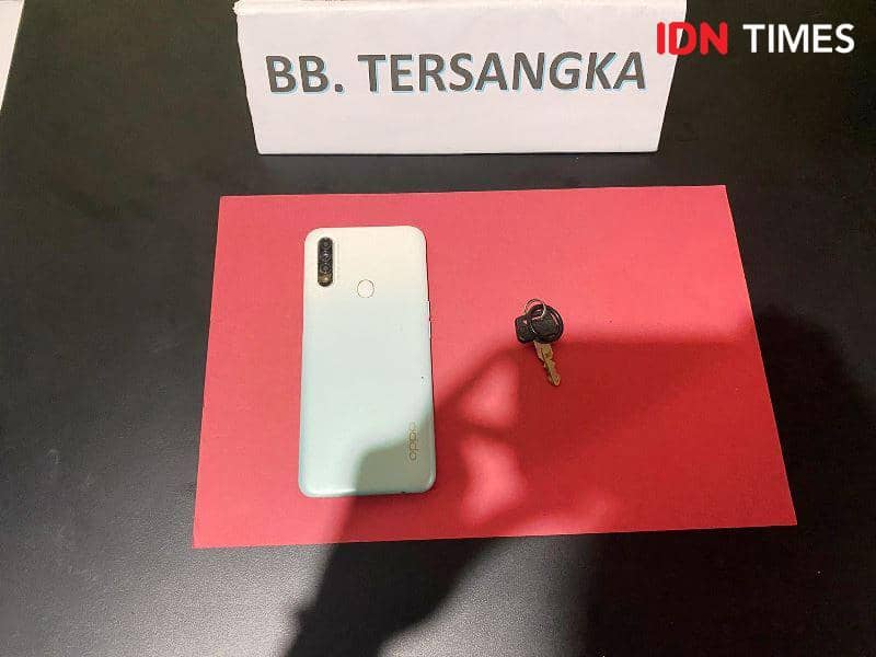 Barang bukti milik tersangka HU warga Tanjung Tengah Penajam. Foto Humas Polres PPU (IDN Times/Ervan)