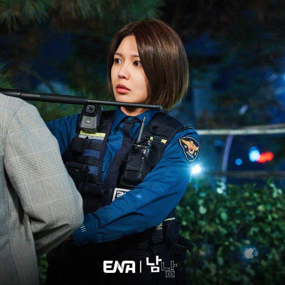 still cut drakor Not Others (instagram.com/channel.ena.d)