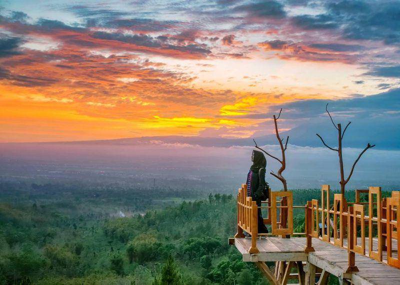 Bukit Mahadewa (instagram.com/lutfita_mr)