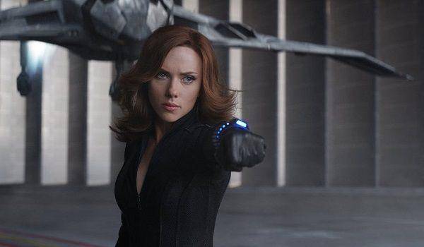 Natasha menghadang Steve untuk mengungkap kebenaran (dok. Marvel Studios/Captain America: Civil War)