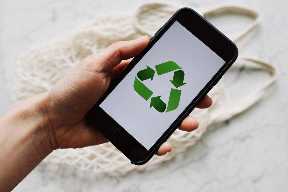 ilustrasi logo minimalis (pexels.com/ready made)