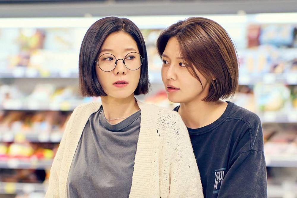 Choi Soo Young dan Jeon Hye Jin dalam drama Not Others (instagram.com/channel.ena.d)