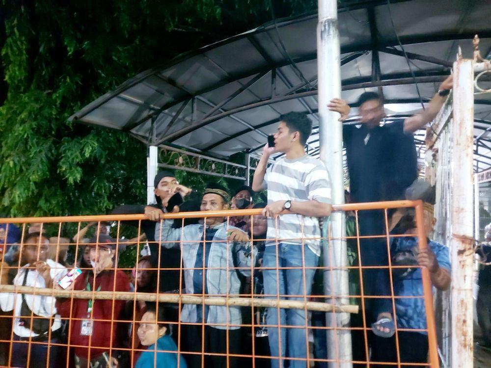 Jemaah Haji Pulang, Keluarga dan Kerabat Menjemput Berkah