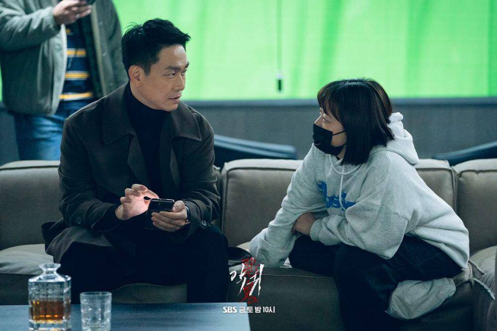 cast drama Revenant di balik layar (instagram.com/sbsdrama.official)