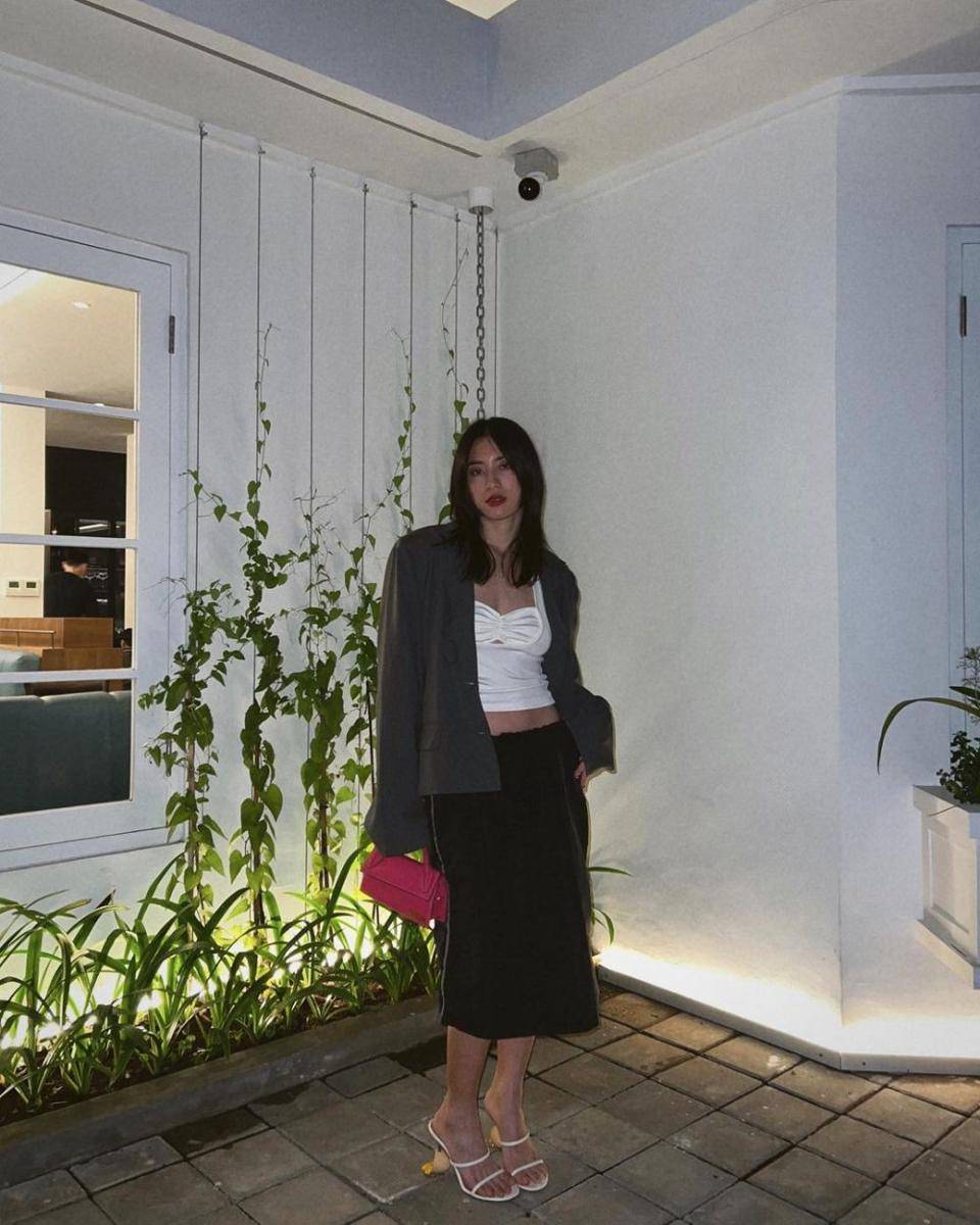 Padu padan hand bag ala Cissylia Stefani (instagram.com/cissylia)