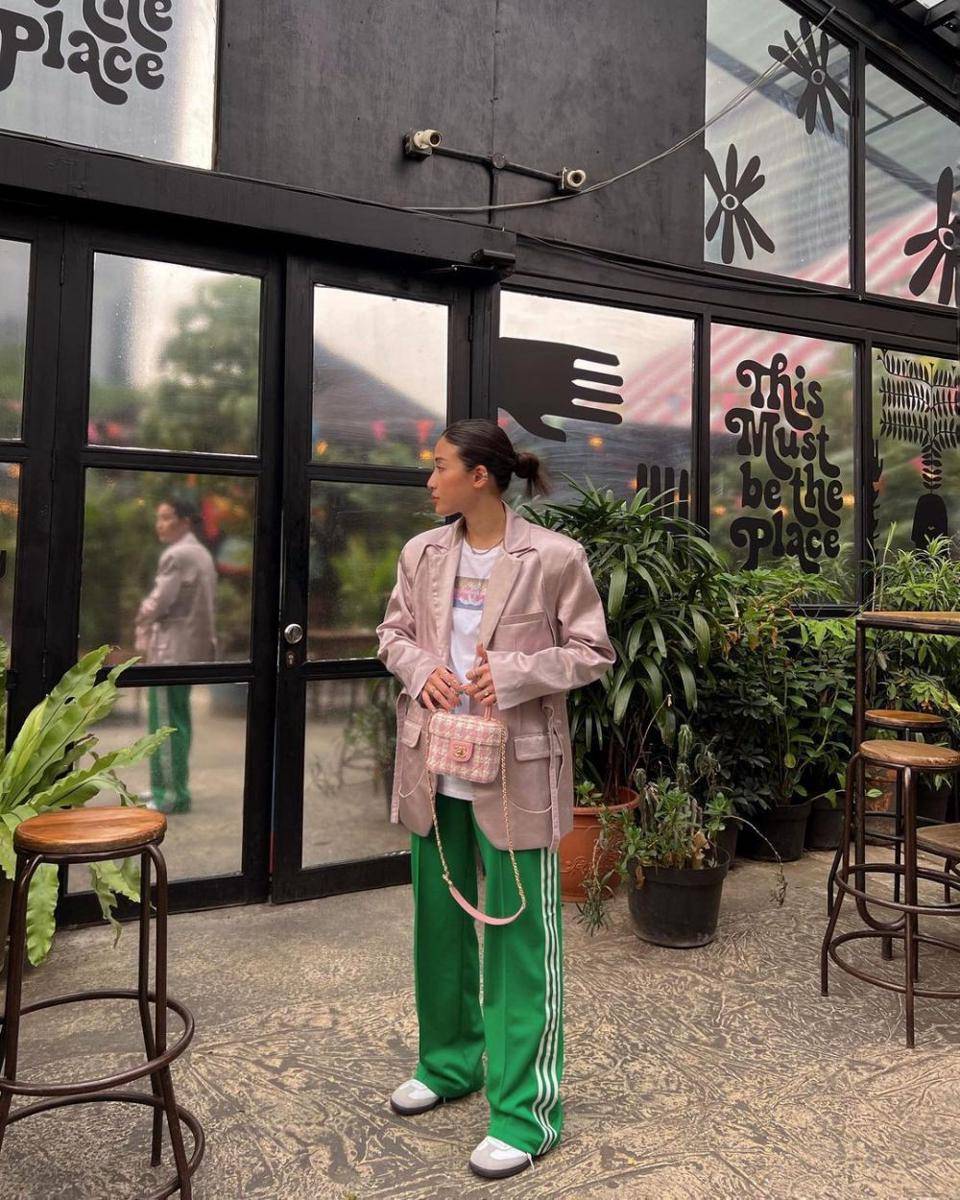 Padu padan hand bag ala Cissylia Stefani (instagram.com/cissylia)