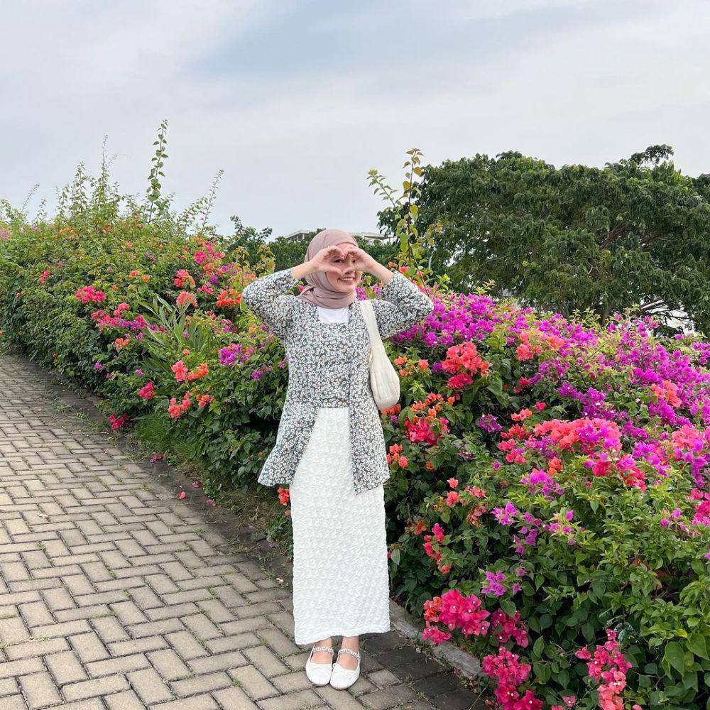 padu padan kebaya untuk daily outfit (instagram.com/nadhilady)