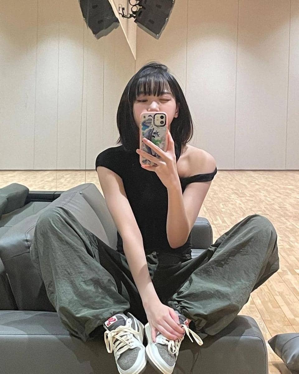 potret Chaewon LE SSERAFIM (instagram.com/_chaechae_1)