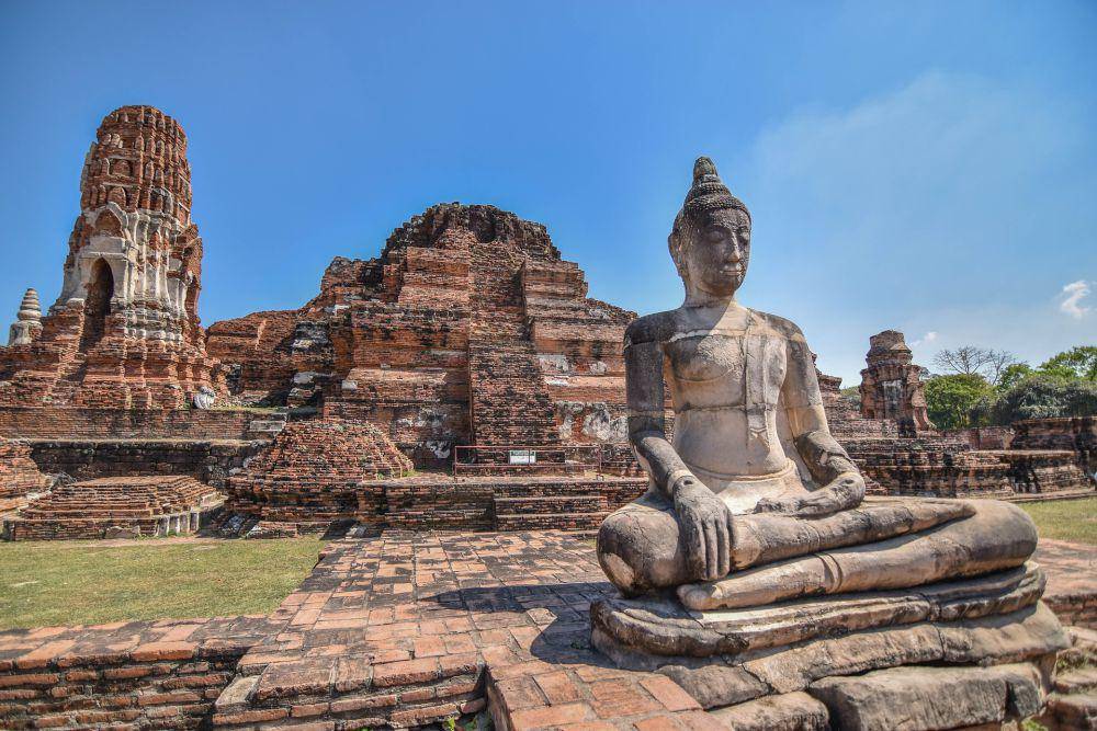 Ayutthaya Historical Park (pixabay.com/BondSupanat)
