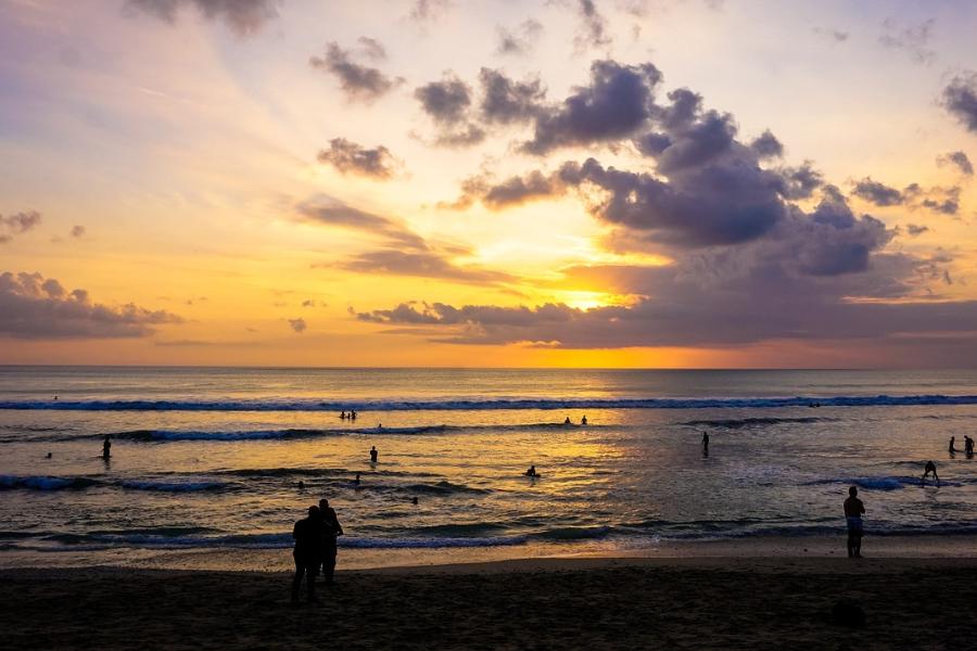 [QUIZ] Kamu Bisa Menebak Nama Destinasi Wisata di Kuta Bali Ini?
