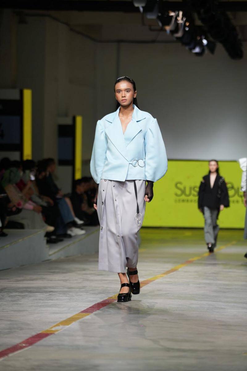 Koleksi para siswa LPTB Susan Budihardjo di JF3 Fashion Festival 2023 yang berlangsung di Summarecon Mall Kelapa Gading. 22 Juli 2023. (dok. Tim Muara Bagdja)