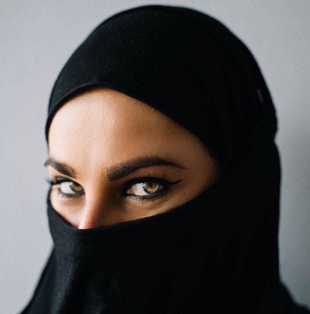 Ilustrasi wanita muslimah (pexels.com/AnnaTarazhevi)