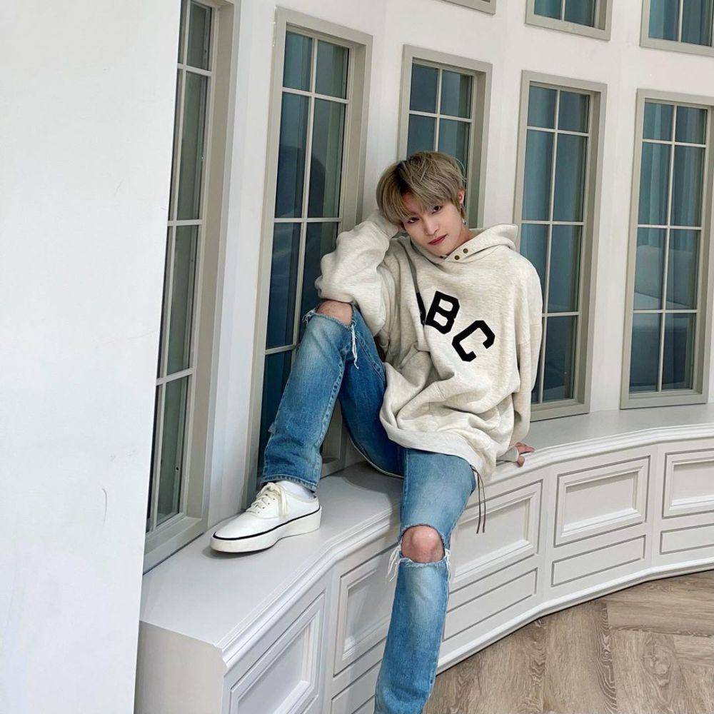 Yang Yang NCT (instagram.com/yangyang_x2)