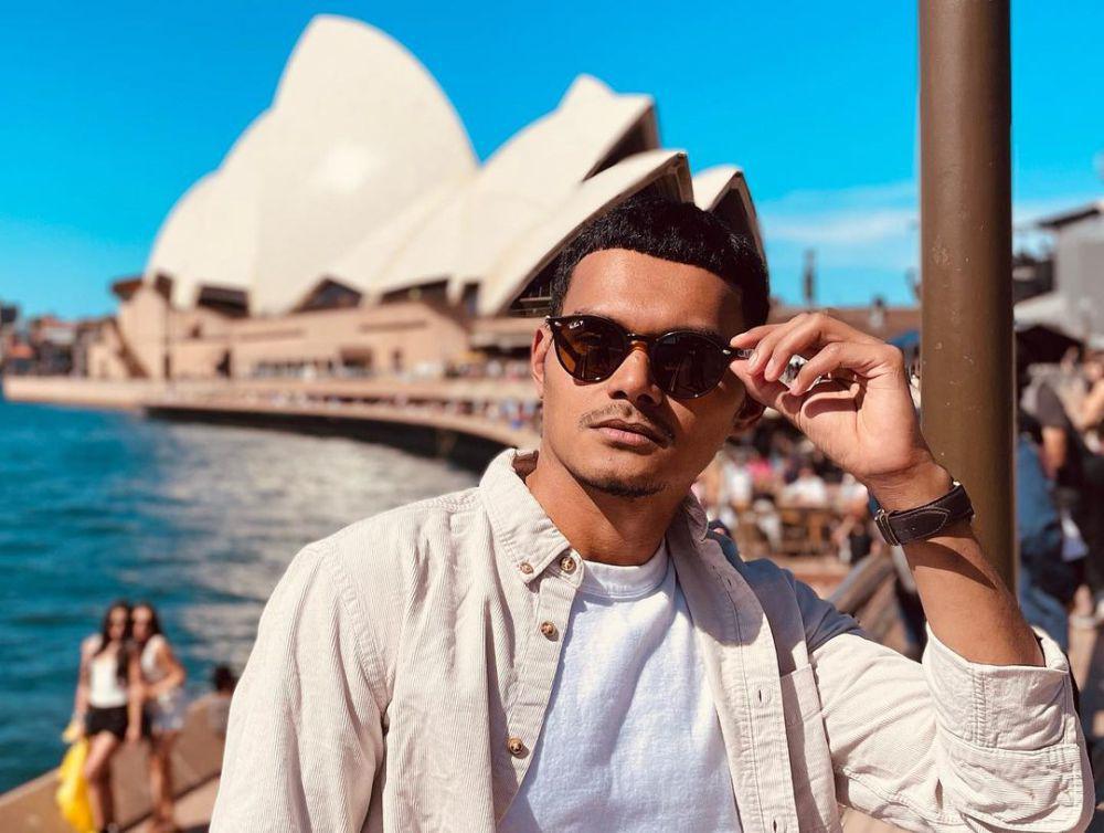 9 Potret Isach Kbarek Mister International Indonesia 2023, Memukau!