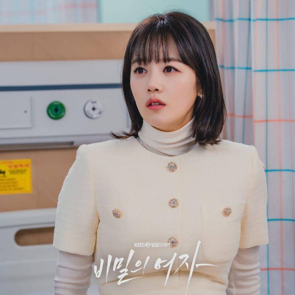 Shin Go Eun di drama Woman in A Veil (instagram.com/kbsdrama)