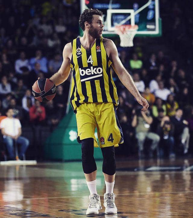 Nicolo Melli saat berseragam Fenerbahce. (instagram.com/nikmelli)
