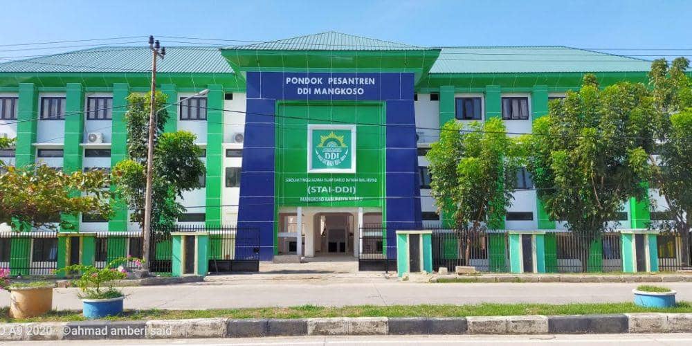 Gedung induk Pondok Pesantren DDI Mangkoso, Barru. (ddimangkoso.id)