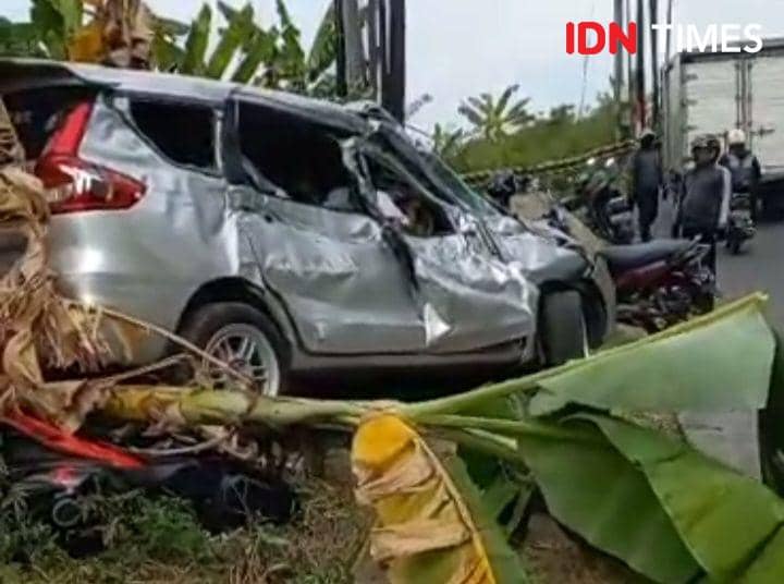 Truk Tangki Air Seruduk Pemotor di Tanjakan Jatibarang Semarang, 1 Tewas 3 Luka