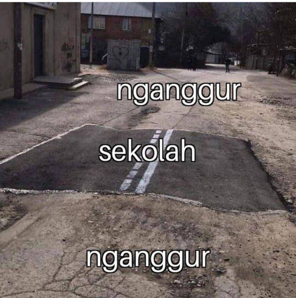 meme kegiatan berulang (instagram.com/hallofmemeidn)