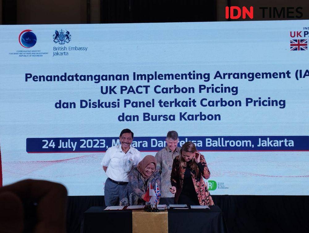 Luhut Dapat Bantuan Inggris Rp52 Miliar Buat Godok Harga Karbon