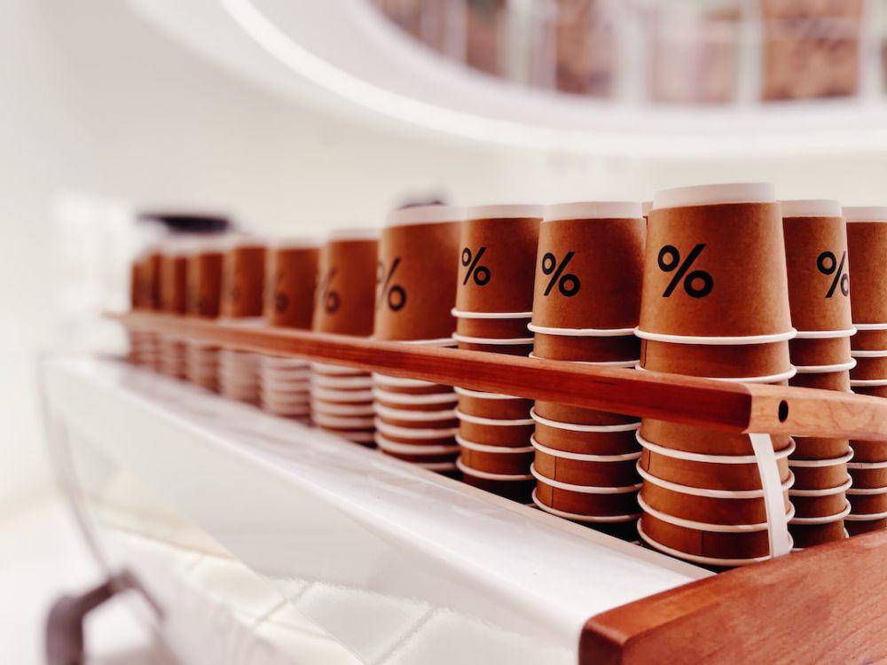 % Arabica salah satu minuman di Jakarta (unsplash.com/David Kristianto)