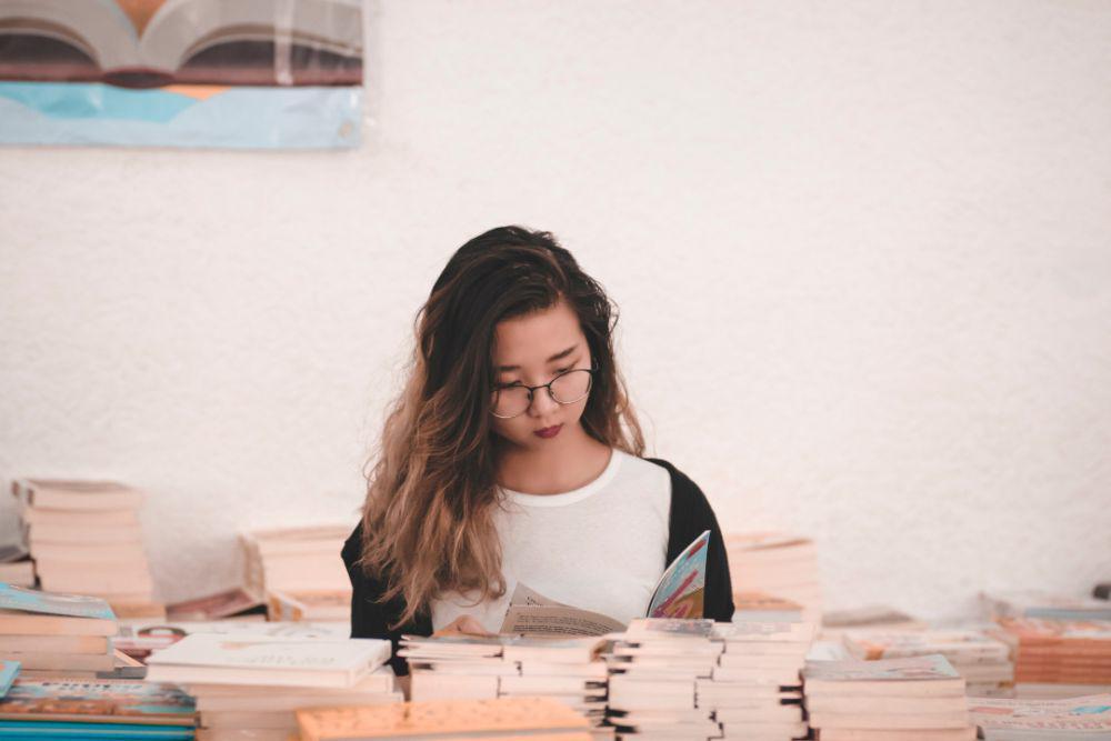 Mengenal Living Books: Pengertian hingga Ciri-Cirinya!