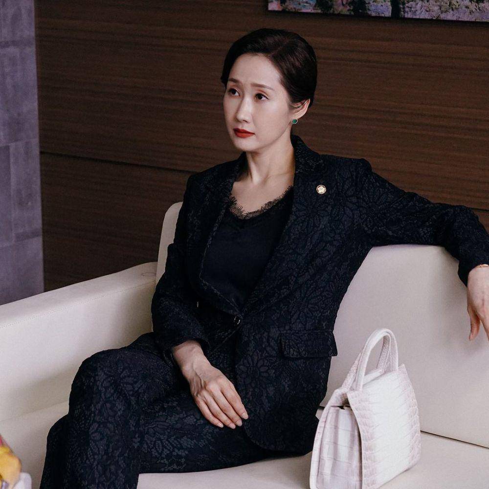 Jang Yeon Ok (instagram.com/bhs_act)
