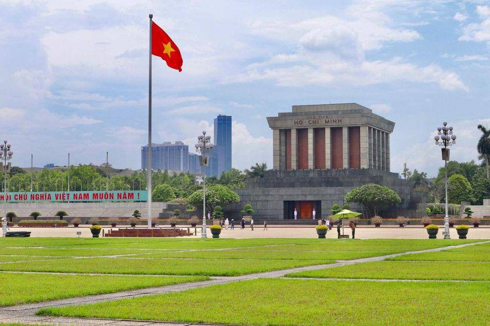 Potret Ho Chi Minh Mausoleum (instagram.com/checco_wng)