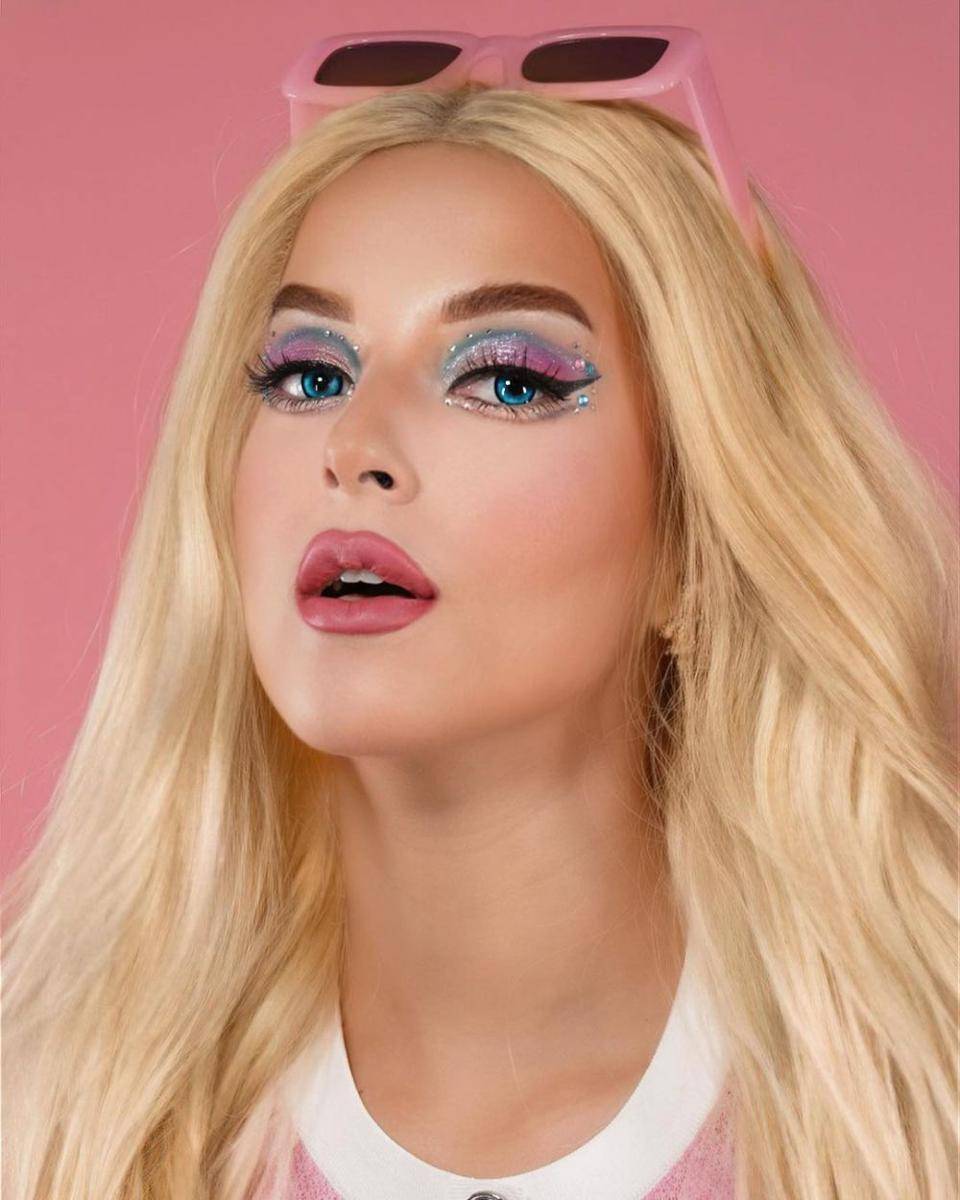 ide pink makeup look ala Tasya Farasya (instagram.com/tasyafarasya)