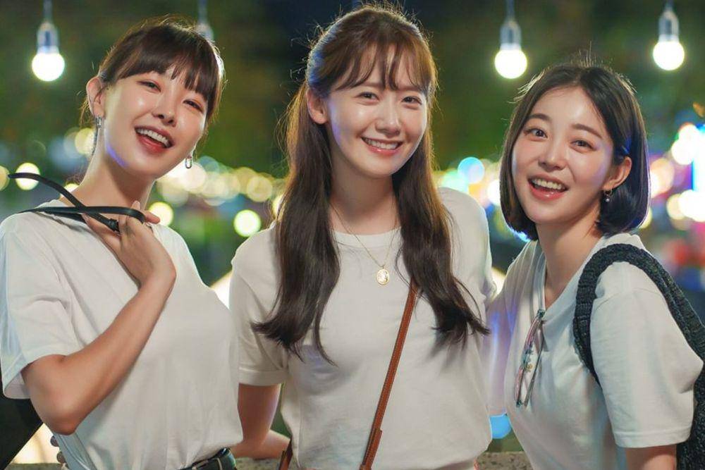 Go Won Hee, Yoona SNSD, dan Kim Ga Eun di drama King The Land (instagram.com/jtbcdrama)