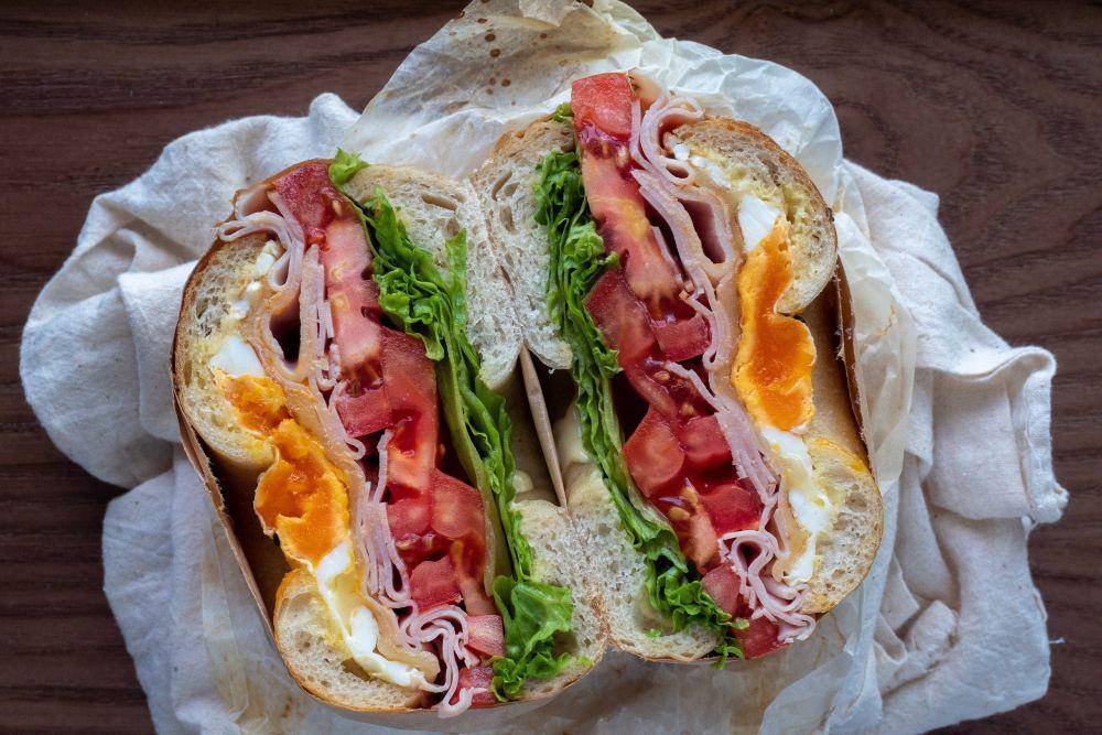Sandwich bagel (unsplash.com/Vicky Ng)