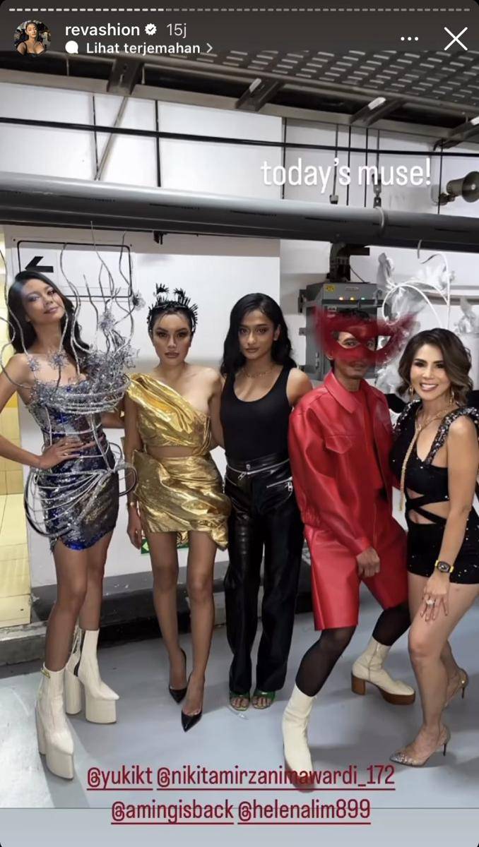 potret Nikita Mirzani di runway JF3 2023 (Instagram.com/revashion)