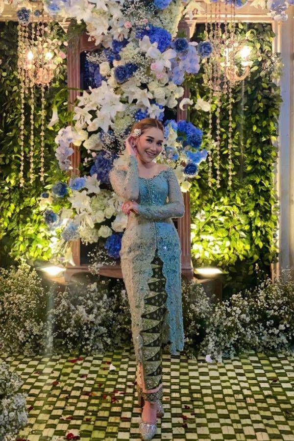 Ayu Tingting (instagram.com/ayutingting92)