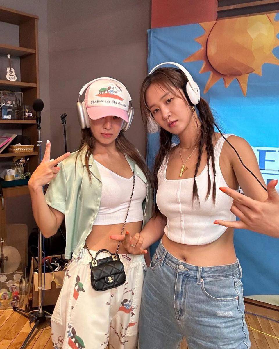 potret Hyoyeon dan Yuri SNSD (instagram.com/hyoyeon_x_x)