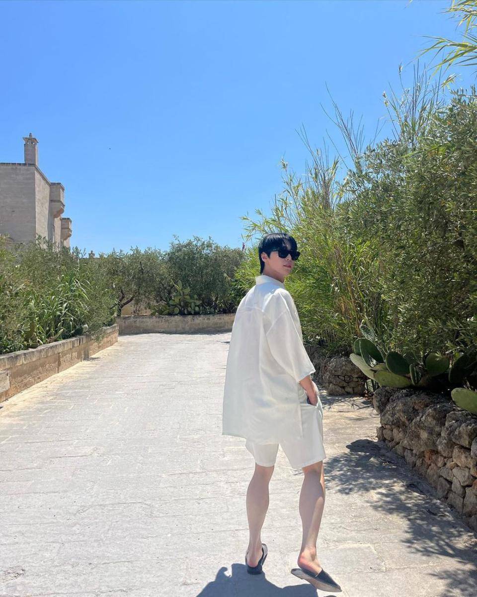 potret Doyoung NCT (instagram.com/do0_nct)
